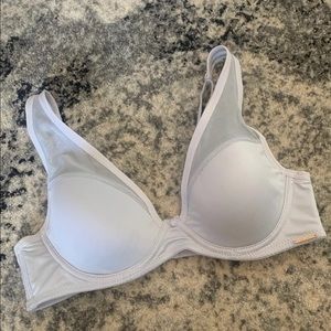 Vince Camuto bra 36B